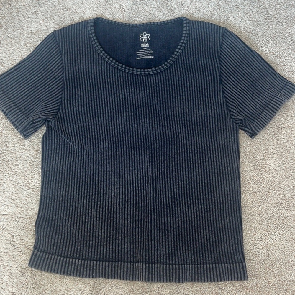 black baby tee
